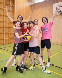 Spannung und Teamgeist beim Volleyballturnier des BORG Krems