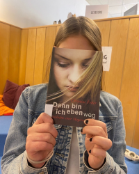 Wenn Bücher lebendig werden: Book Faces der 5C